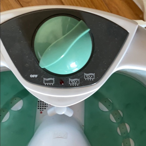 NEW CONAIR SPEED FOOT MASSAGE - Picture 4 of 7